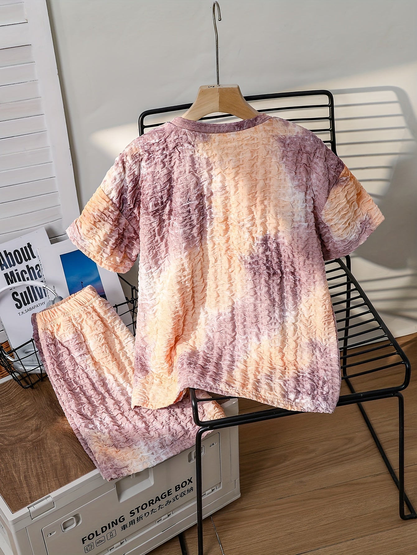 1 Set of 2pcs Polyester Tie Dye Boys Short Sleeve T Shirt and Shorts Suit for Summer Daily Use and Outdoor Activities