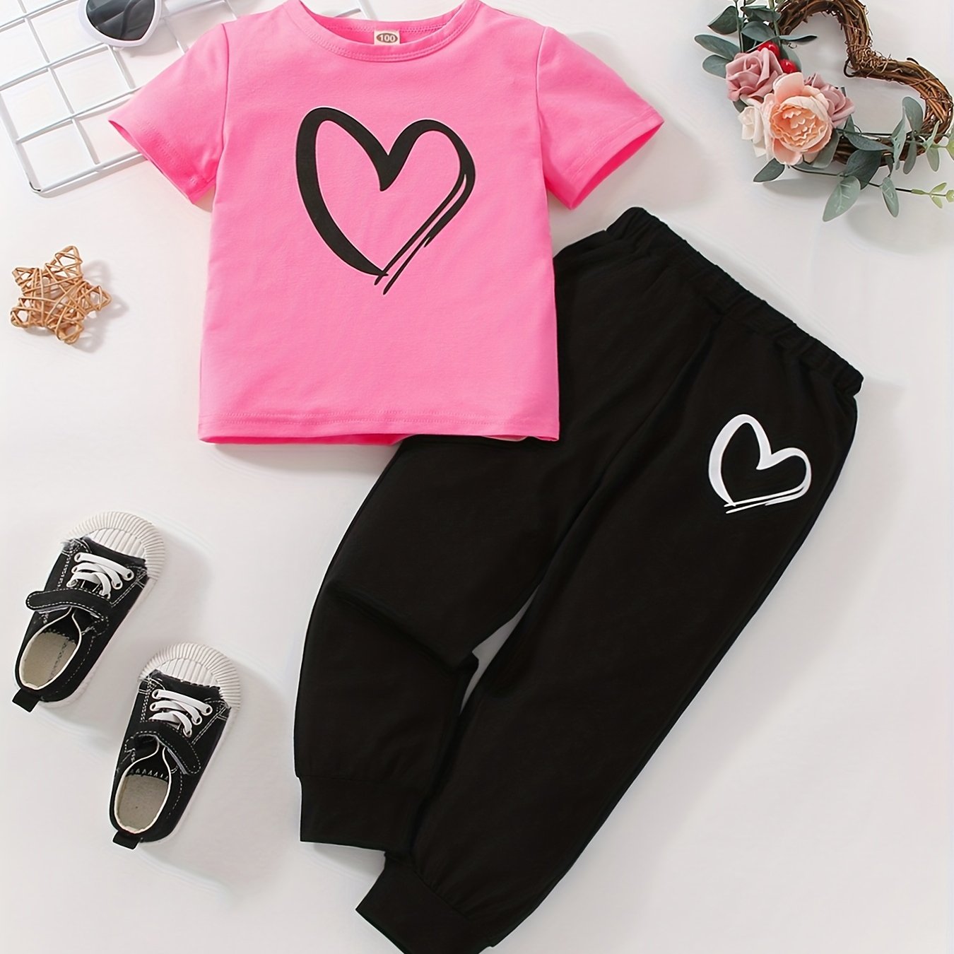 Girls Heart Print T-Shirt and Sweatpants Fashion Set