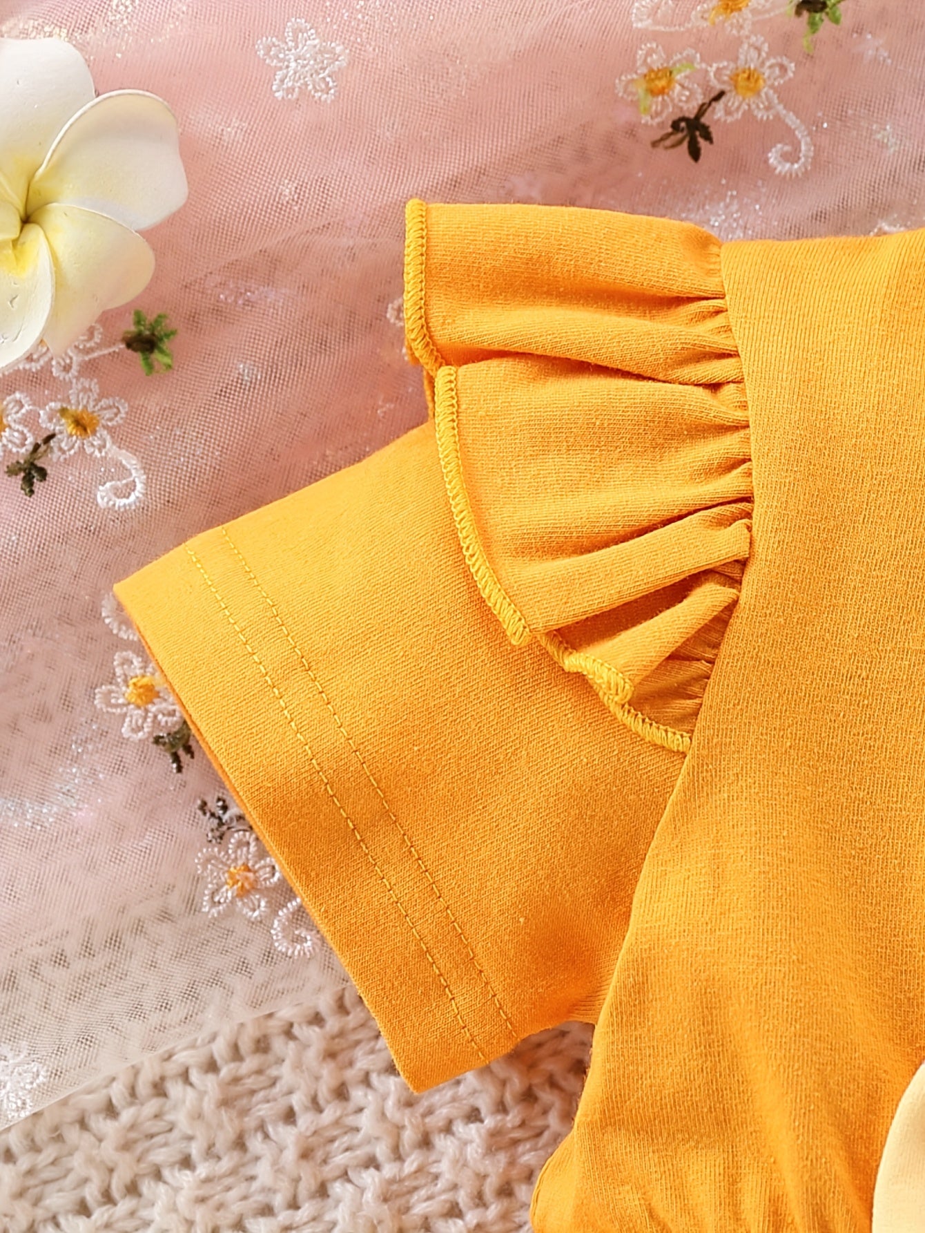Toddler Summer Baby Girl Clothes Ruffle Short Sleeve T Shirt Floral Pants Headband 3 Pieces Newborn Infant Outfits for Outdoor Activities