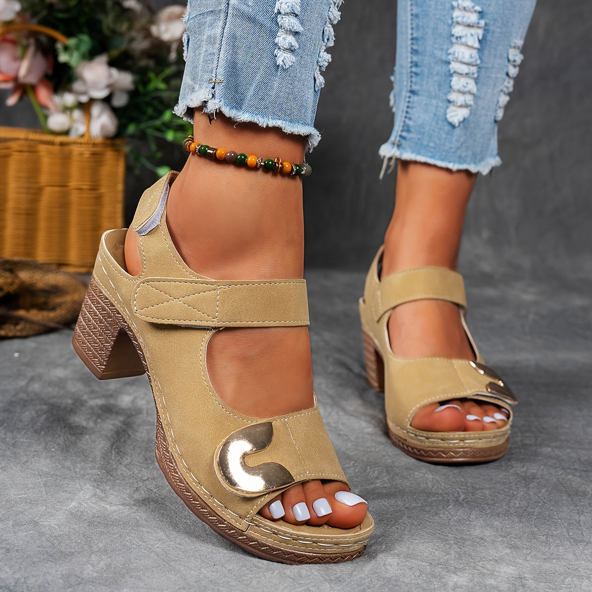 Women's Casual Platform Sandals with Chunky Heel Open Toe Adjustable Strap Summer Footwear in Black Red Pink Durable Comfortable Thick Sole for Beach Casual Outings Warm Weather