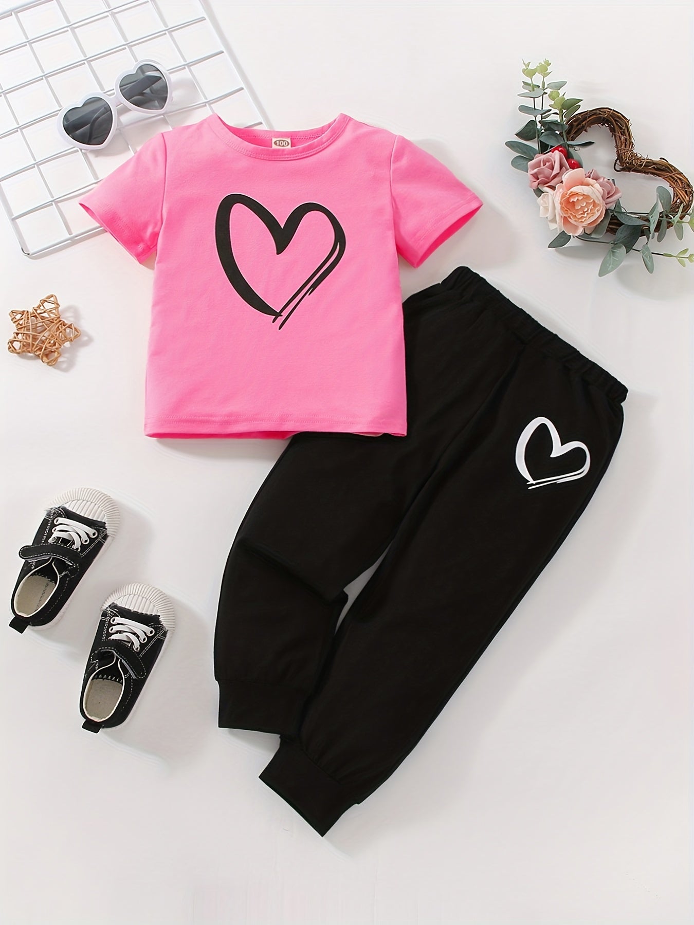 Girls Heart Print T-Shirt and Sweatpants Fashion Set