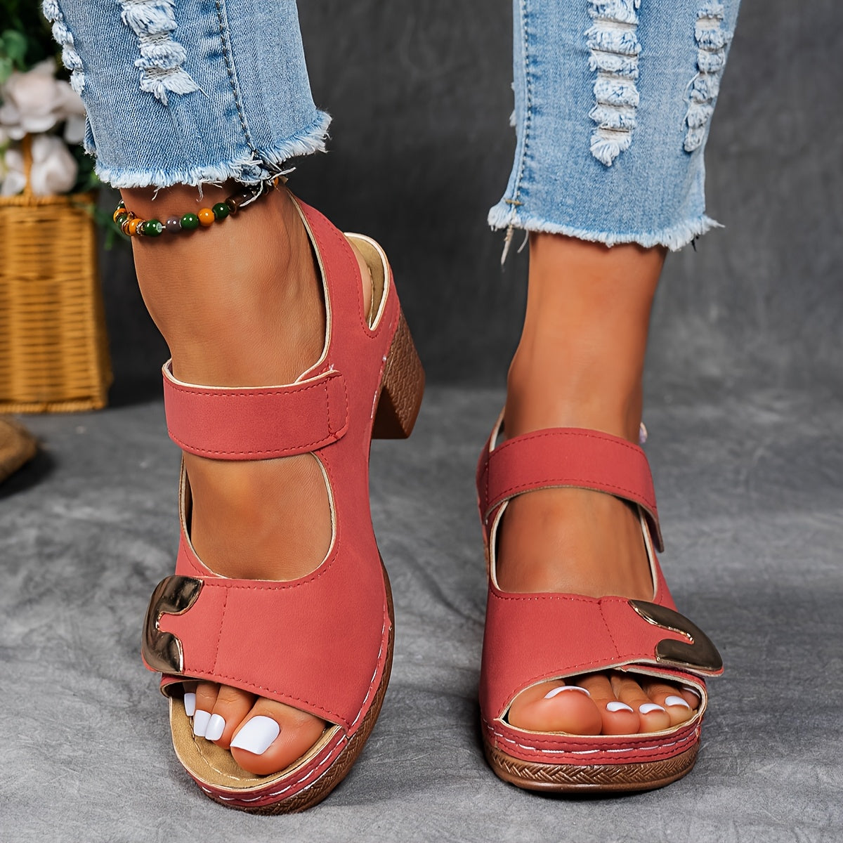 Women's Casual Platform Sandals with Chunky Heel Open Toe Adjustable Strap Summer Footwear in Black Red Pink Durable Comfortable Thick Sole for Beach Casual Outings Warm Weather