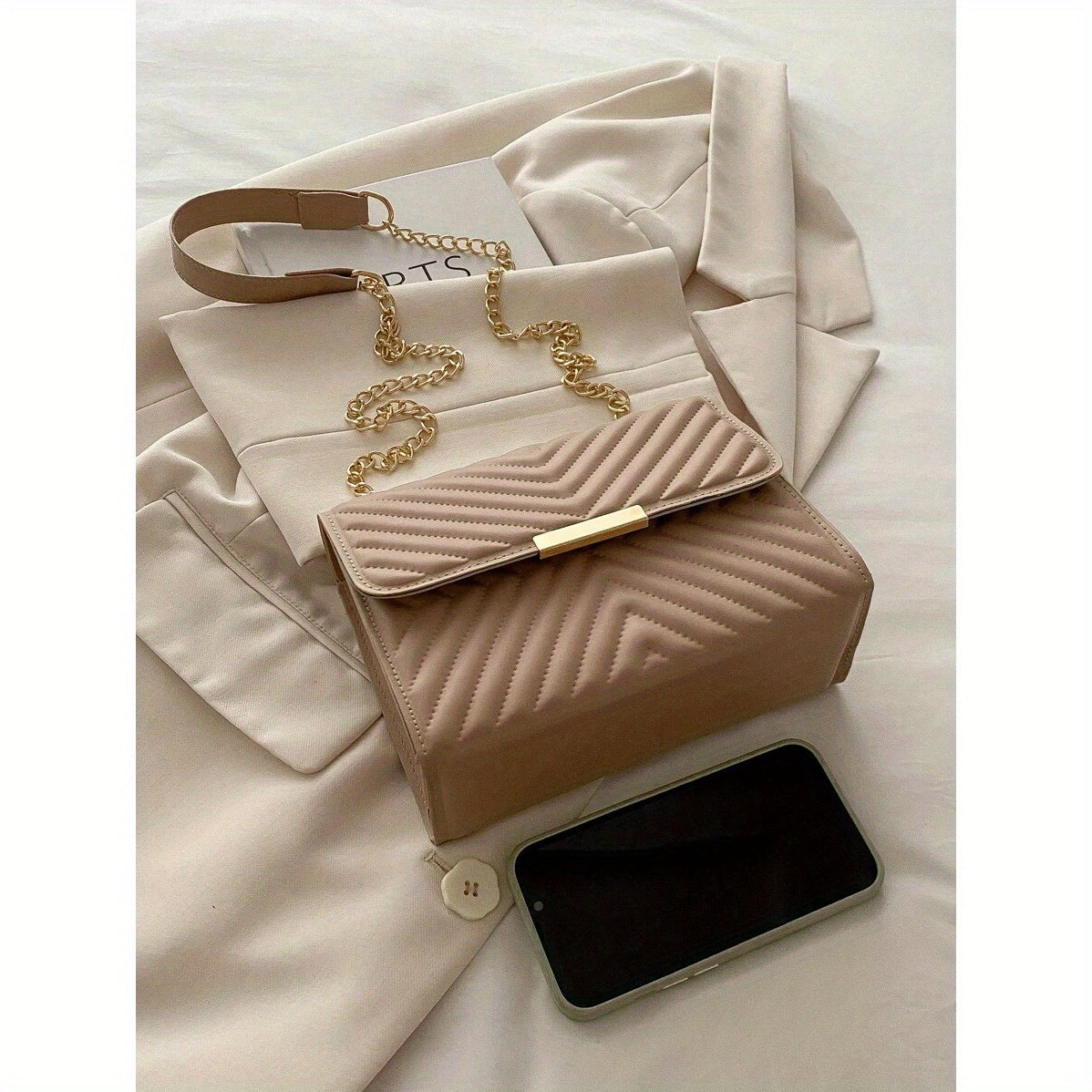 Women’s Quilted Crossbody Bag with Golden Clasp and Chain Strap