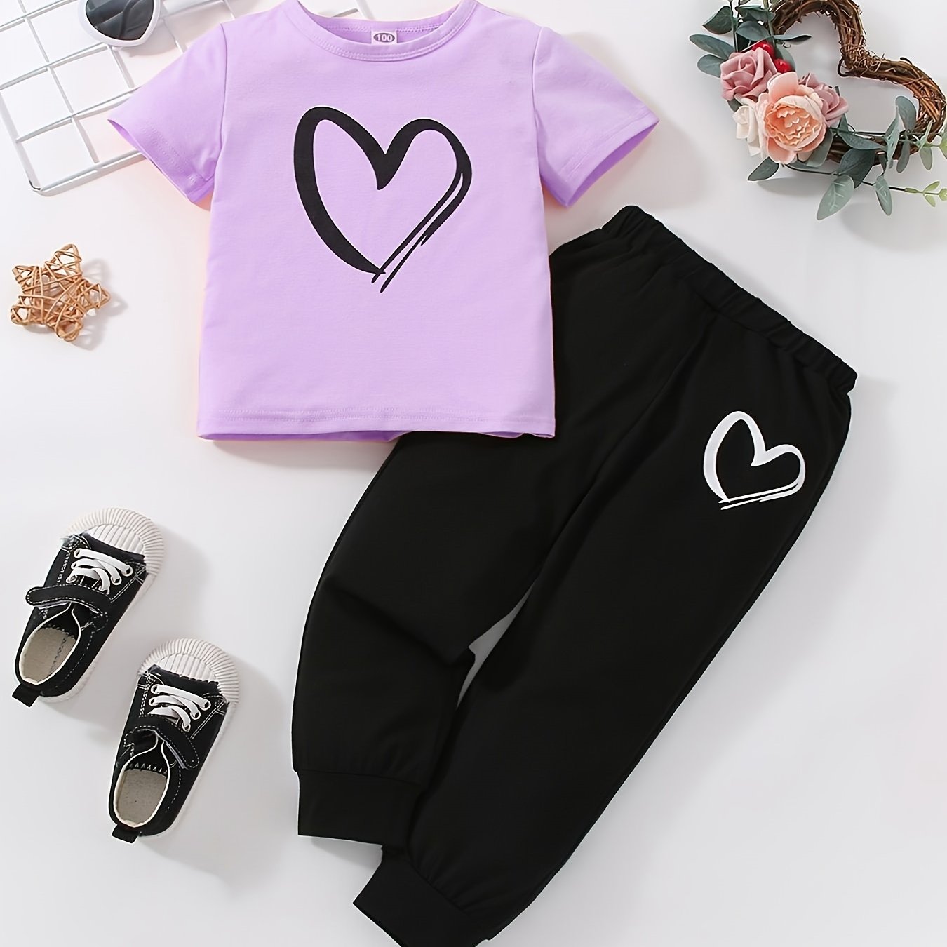 Girls Heart Print T-Shirt and Sweatpants Fashion Set